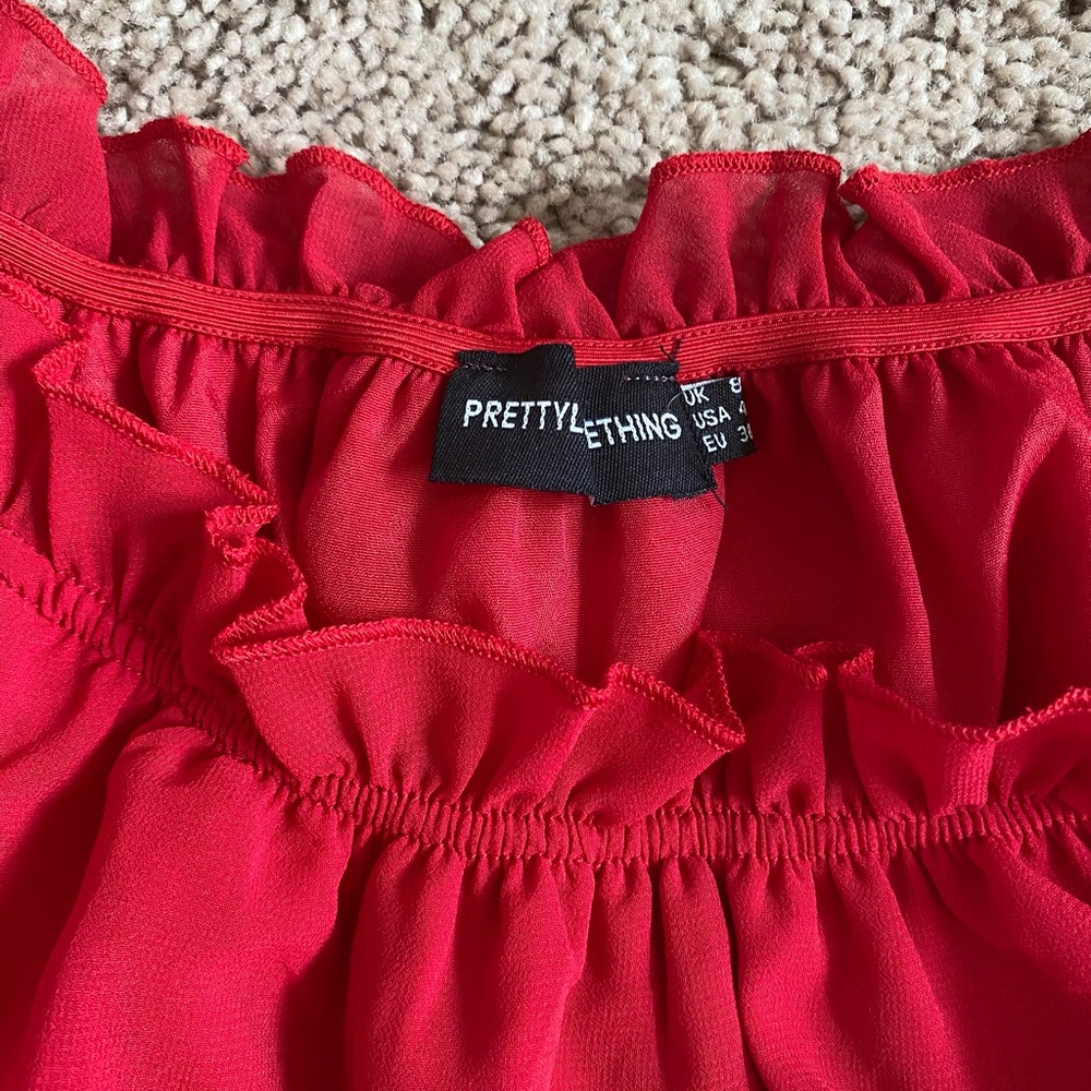 PrettyLittleThing Scarlet Ruffle Top - Picture 2 of 3